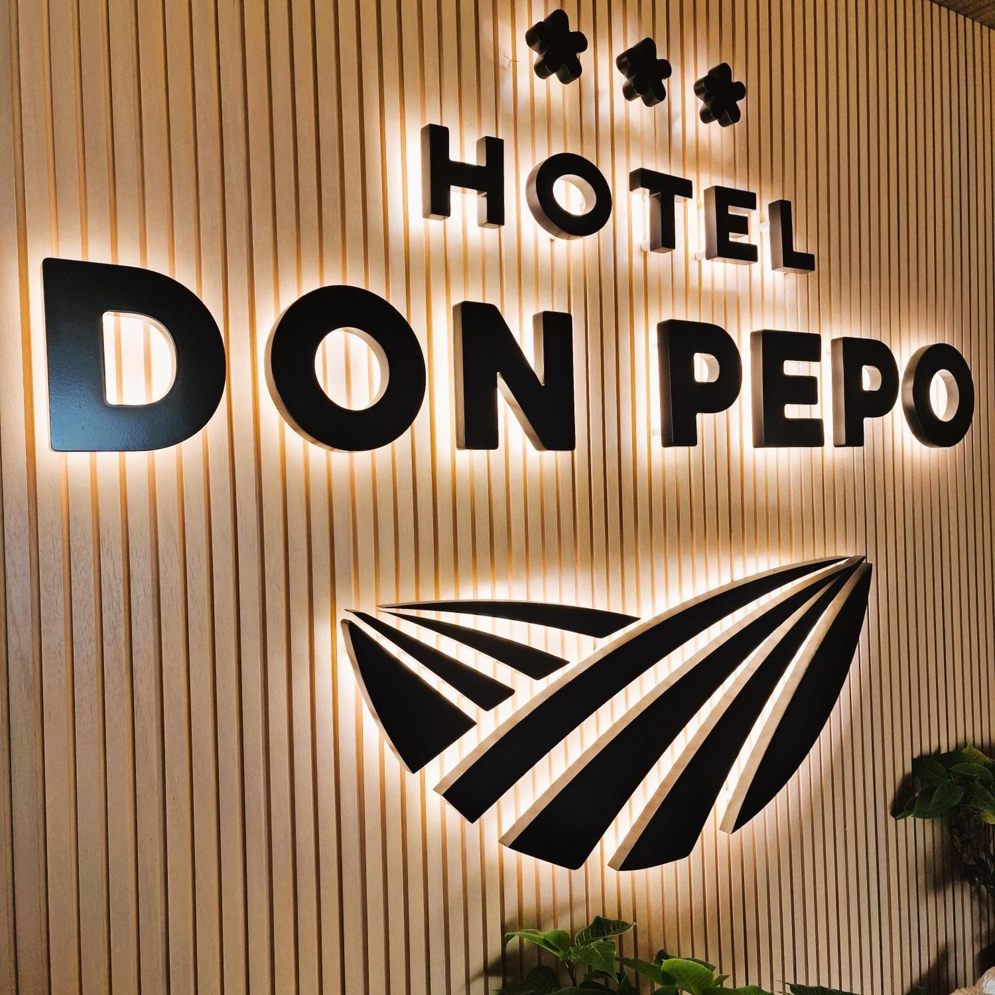 Hotel Don Pepo Lobon Exterior photo